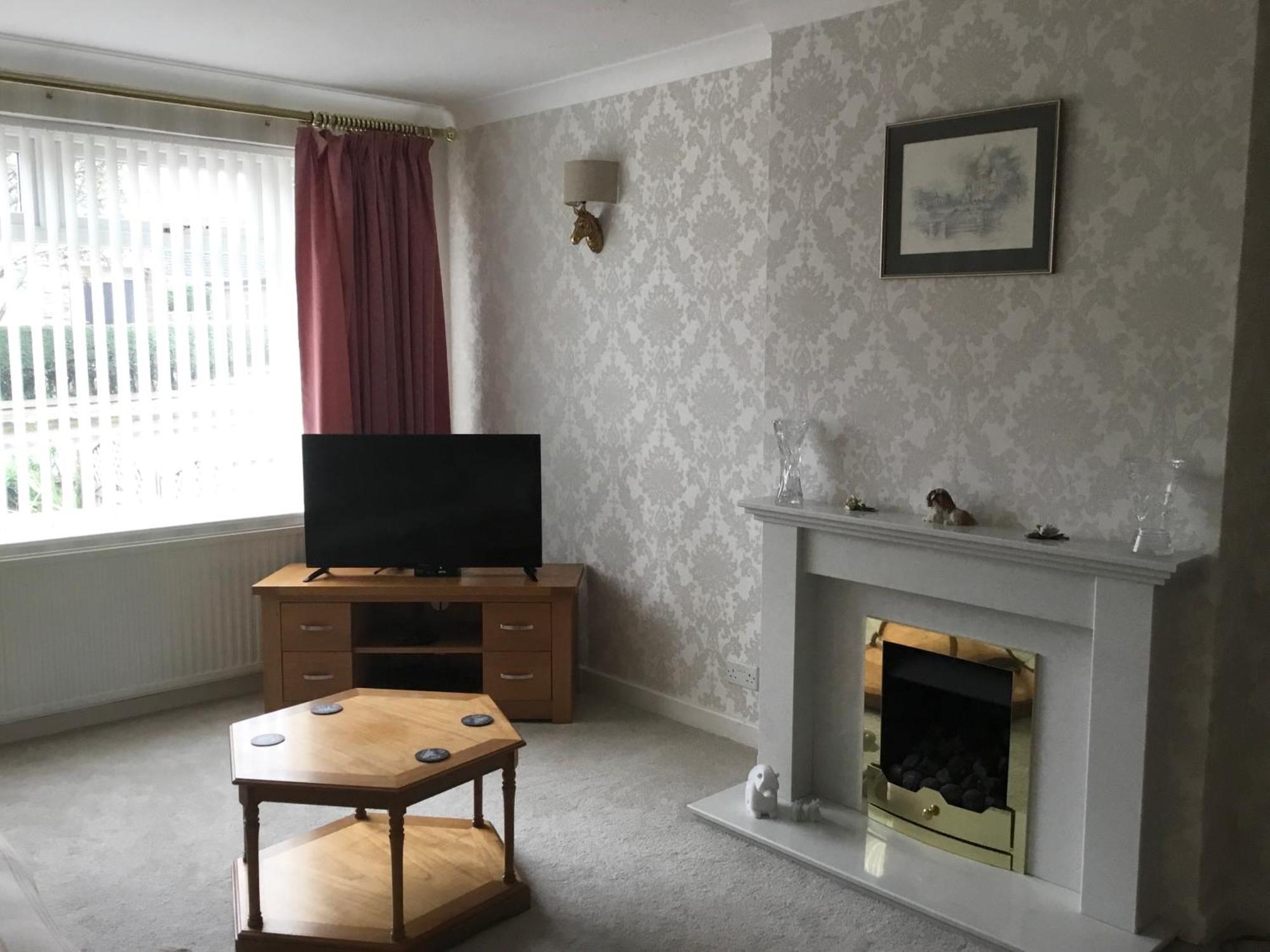 Large 4 Bedroom Home In Boston Spa Village In-Between York, Harrogate And Leeds, Sleeps 9 Exteriör bild